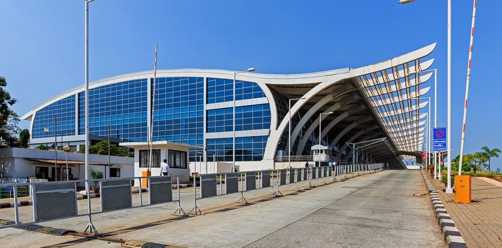 Goa-Vasco_03-2016_12_Dabolim_Airport